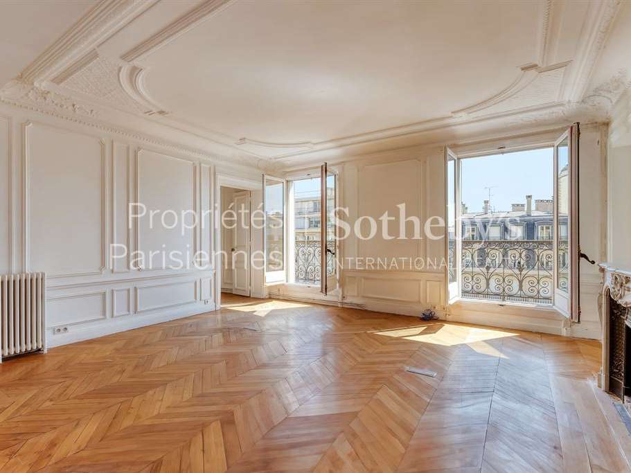 Apartment Paris 8e