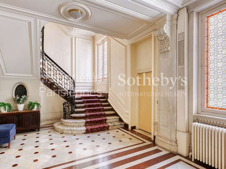 Appartement Paris 8e - 4 chambres - 318m²