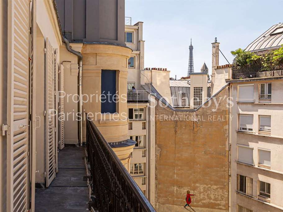 Apartment Paris 8e
