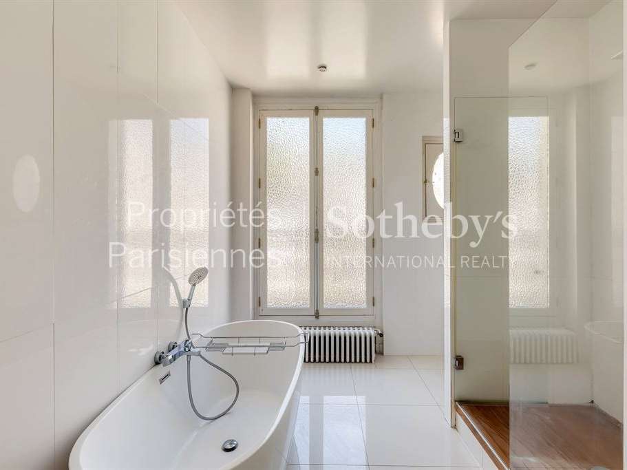 Apartment Paris 8e