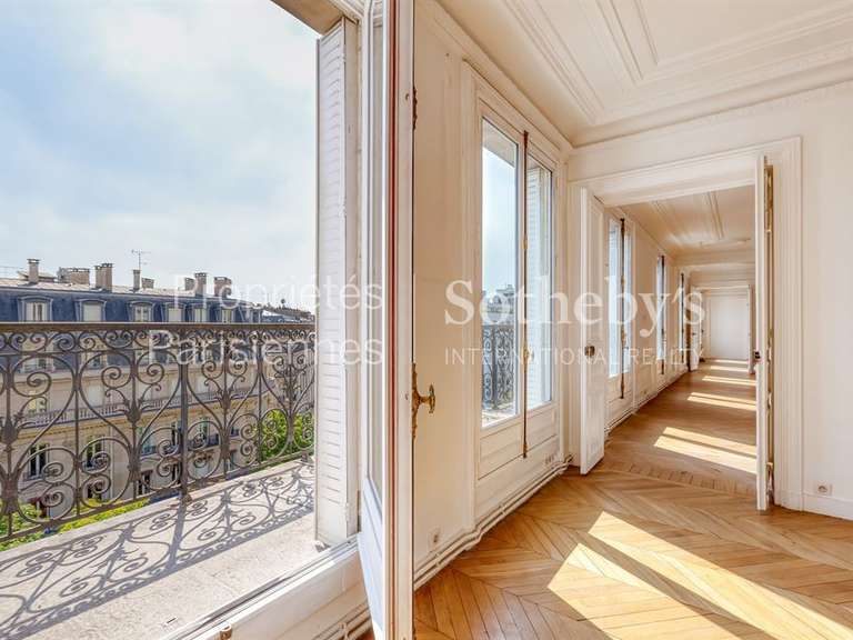 Appartement Paris 8e - 4 chambres - 318m²
