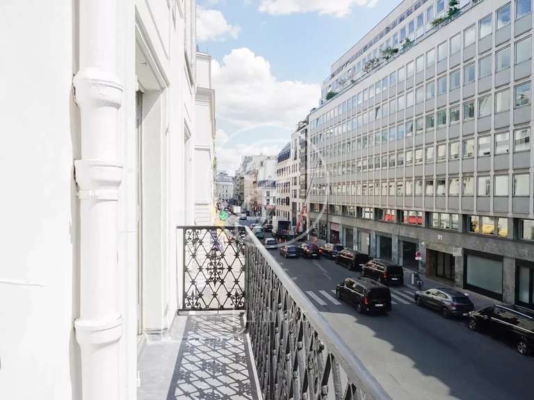 Appartement Paris 8e - 2 chambres - 72m²