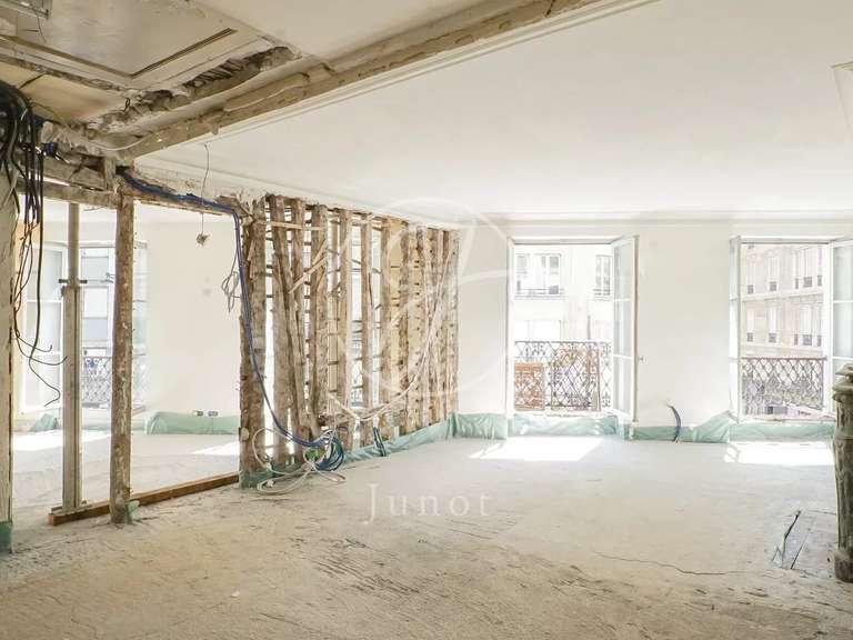 Appartement Paris 8e - 2 chambres - 72m²