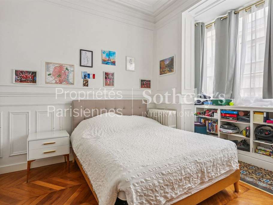 Apartment Paris 8e