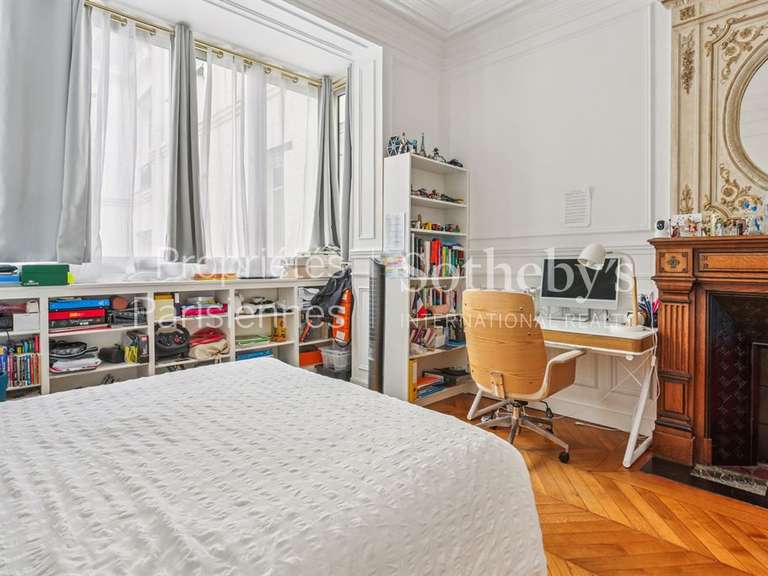 Apartment Paris 8e - 2 bedrooms - 125m²