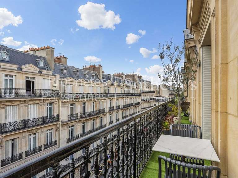 Apartment Paris 8e - 3 bedrooms - 111m²
