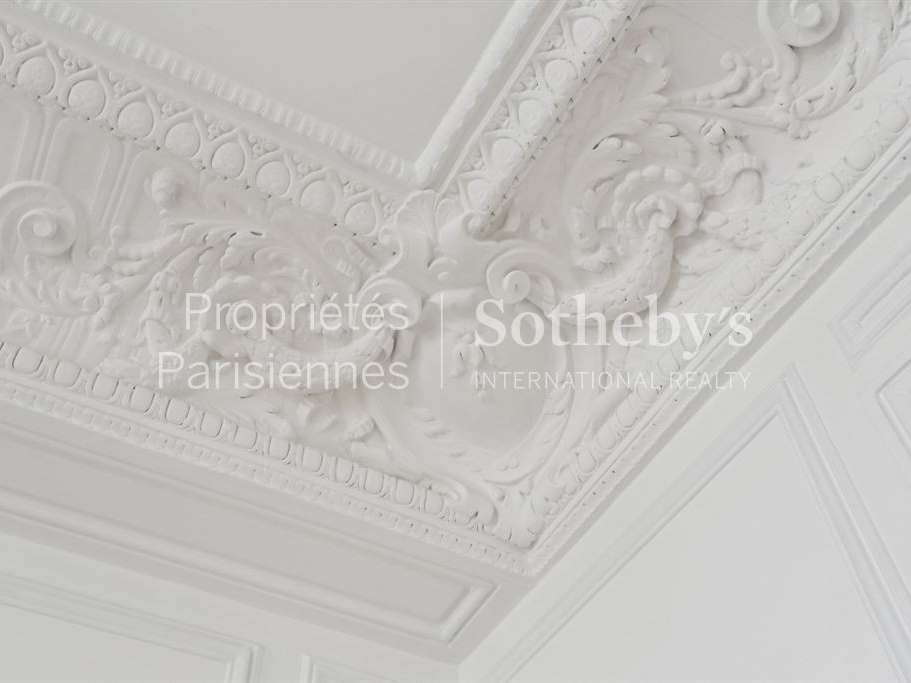Apartment Paris 8e