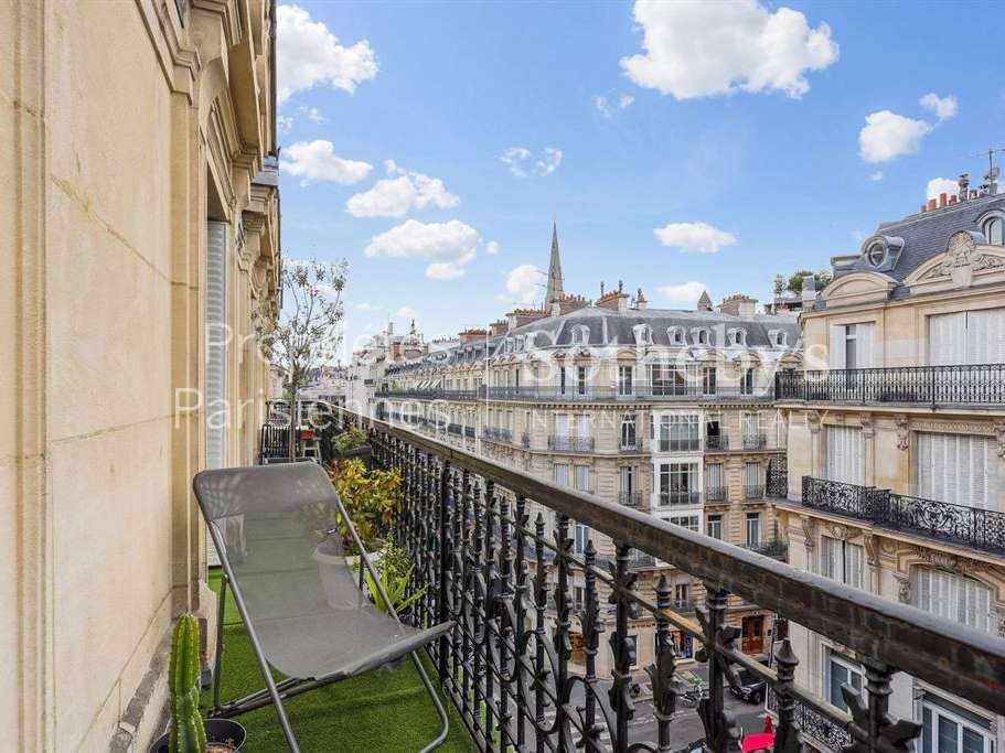 Apartment Paris 8e