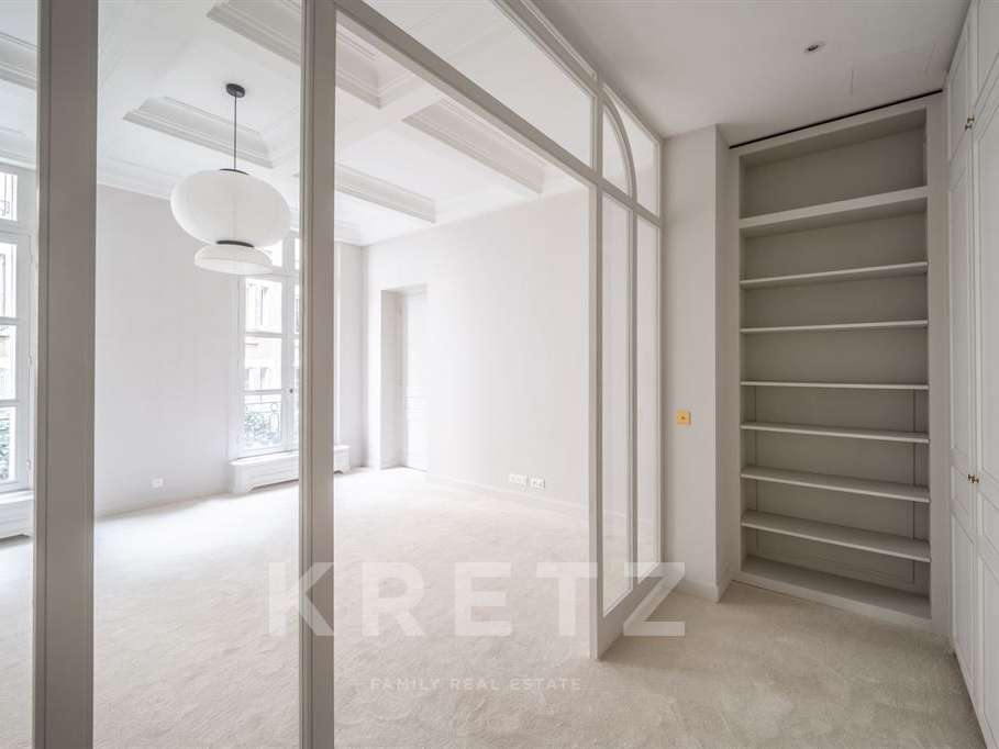 Apartment Paris 8e
