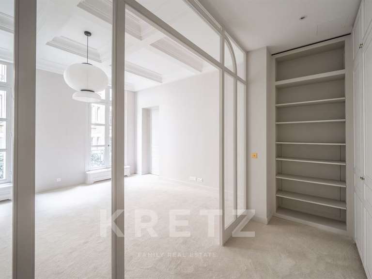 Apartment Paris 8e - 3 bedrooms - 269m²