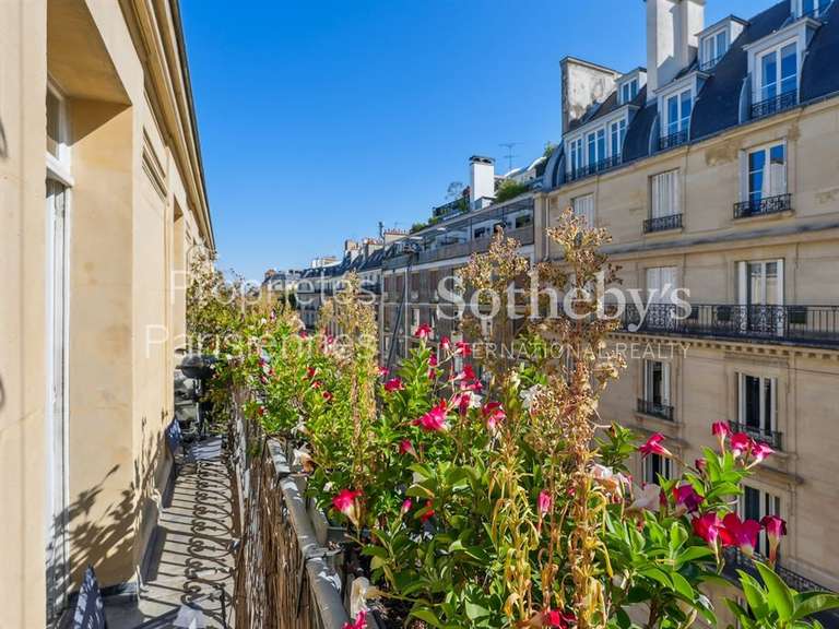 Appartement Paris 8e - 4 chambres - 162m²