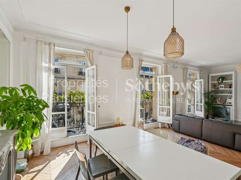 Appartement Paris 8e - 4 chambres - 162m²