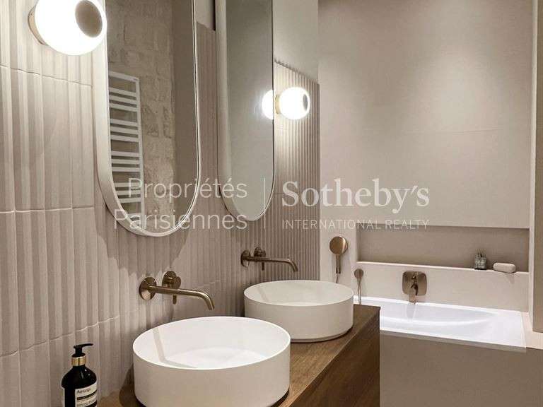 Appartement Paris 8e - 4 chambres - 162m²