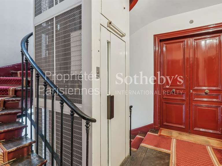 Appartement Paris 8e - 4 chambres - 162m²