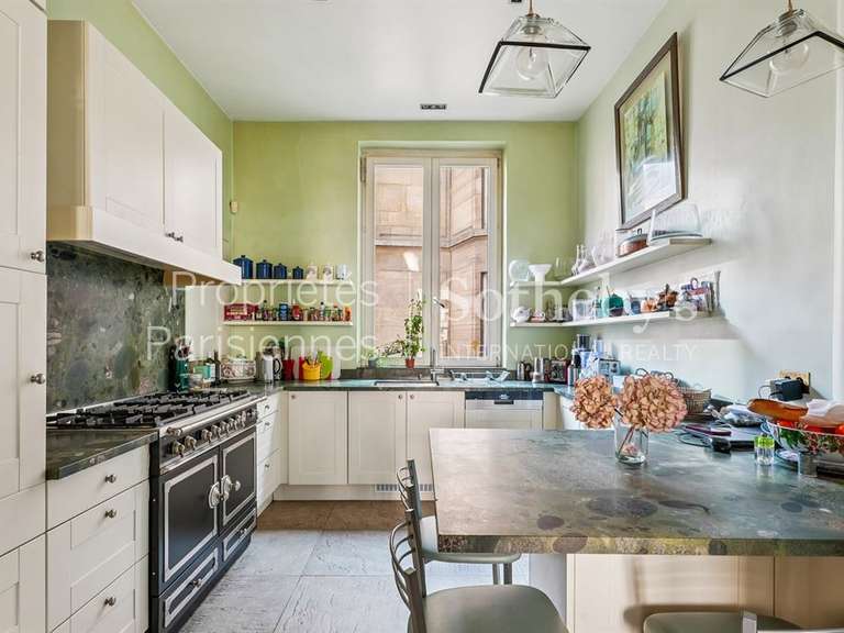 Apartment Paris 8e - 4 bedrooms - 181m²