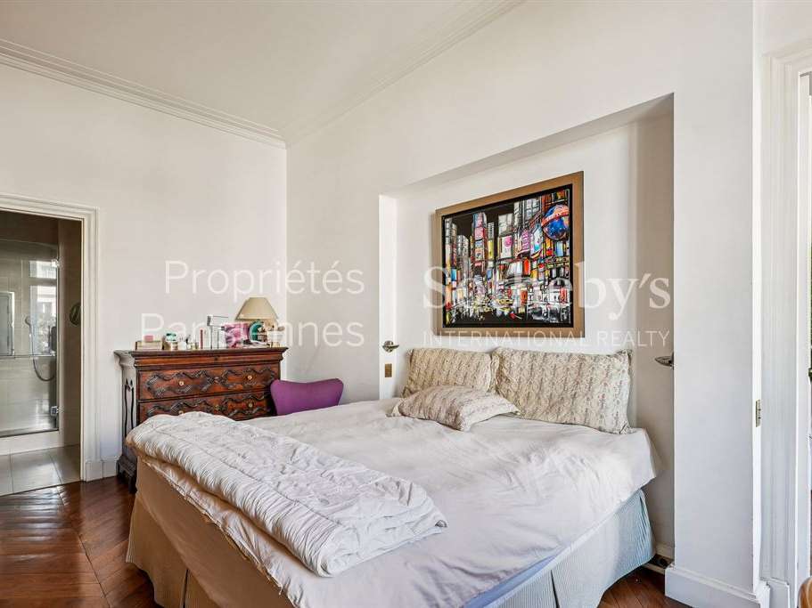 Apartment Paris 8e