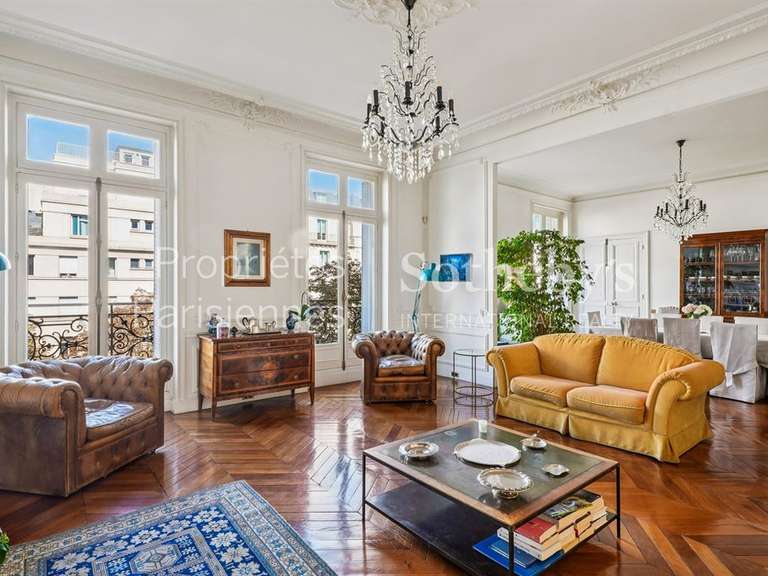 Apartment Paris 8e - 4 bedrooms - 181m²