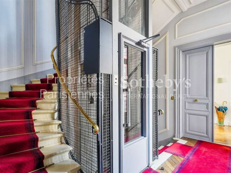 Apartment Paris 8e - 4 bedrooms - 181m²