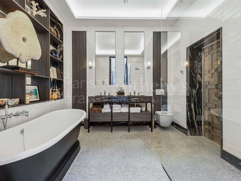 Apartment Paris 8e - 3 bedrooms - 154m²