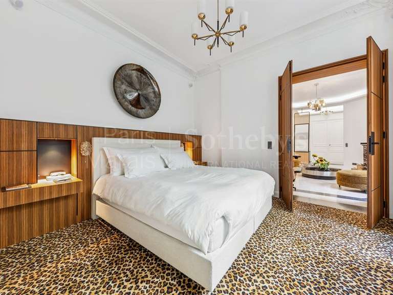 Apartment Paris 8e - 3 bedrooms - 154m²