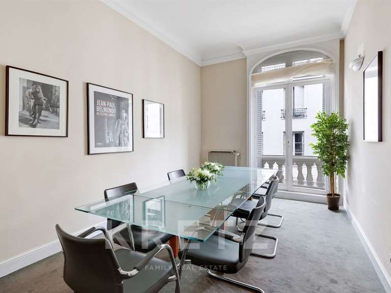 Apartment Paris 8e - 357m²