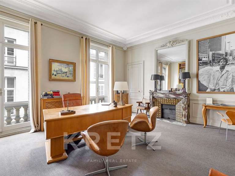 Apartment Paris 8e - 357m²