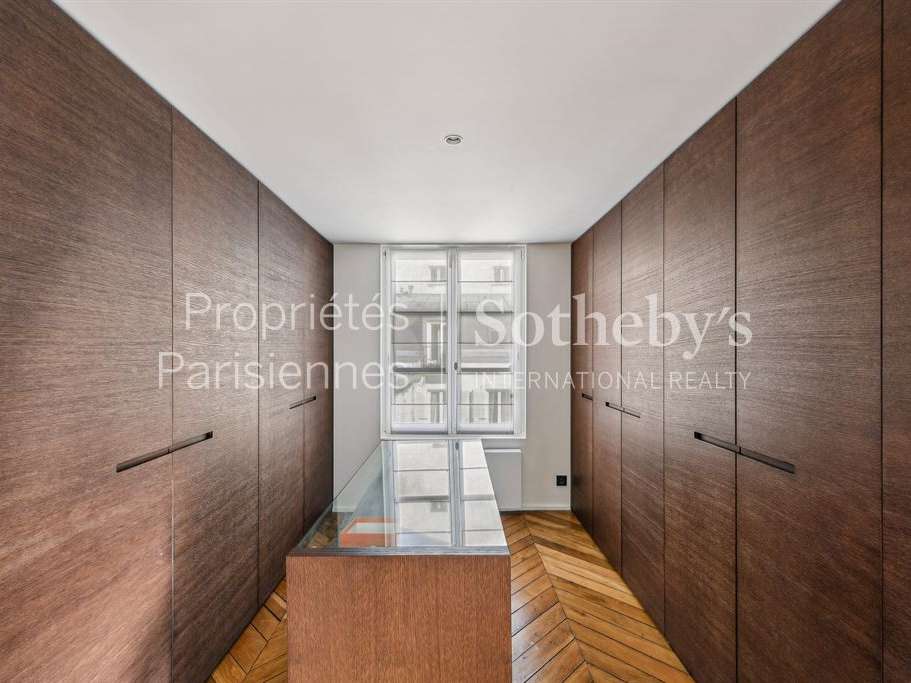 Apartment Paris 8e