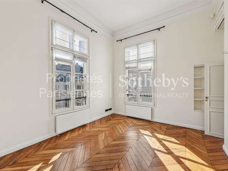 Apartment Paris 8e - 3 bedrooms - 155m²