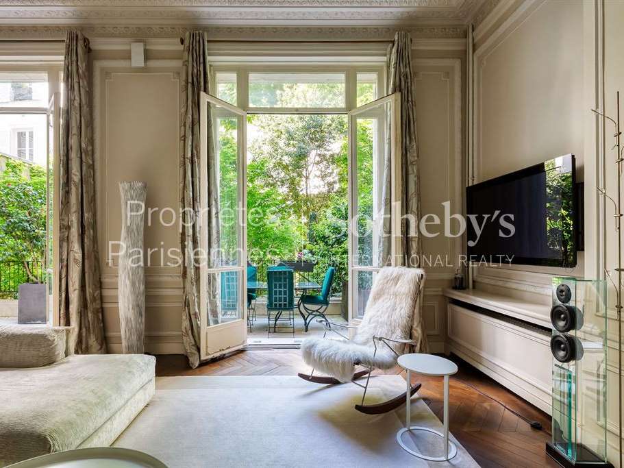 Apartment Paris 8e