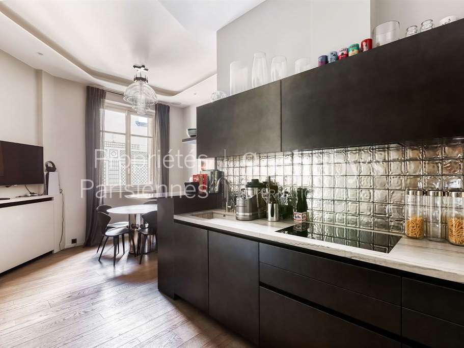Apartment Paris 8e