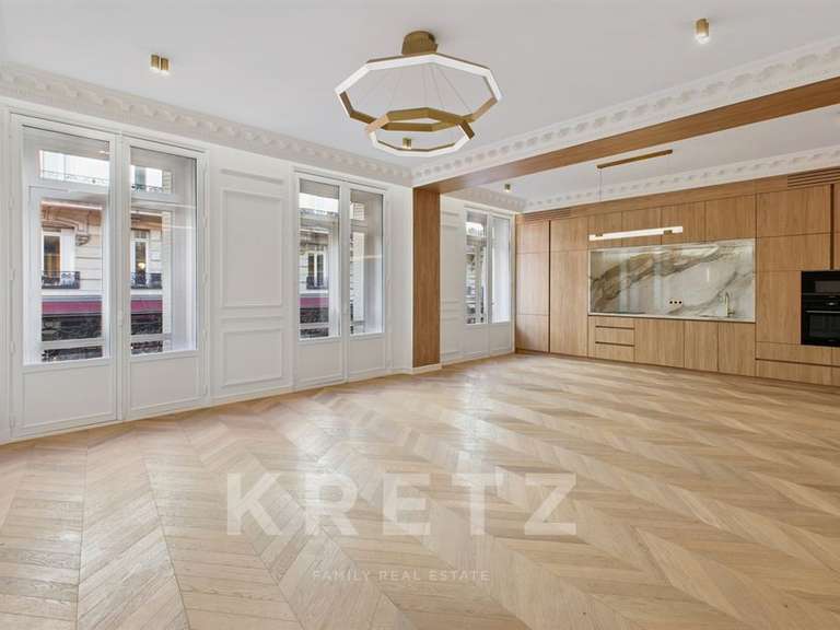 Appartement Paris 8e - 2 chambres - 125m²