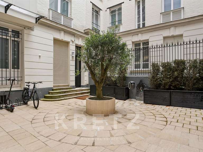 Appartement Paris 8e - 2 chambres - 125m²