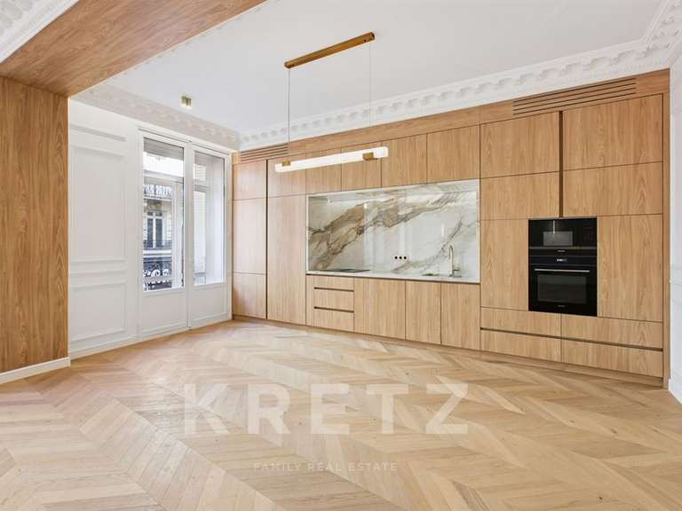 Appartement Paris 8e - 2 chambres - 125m²