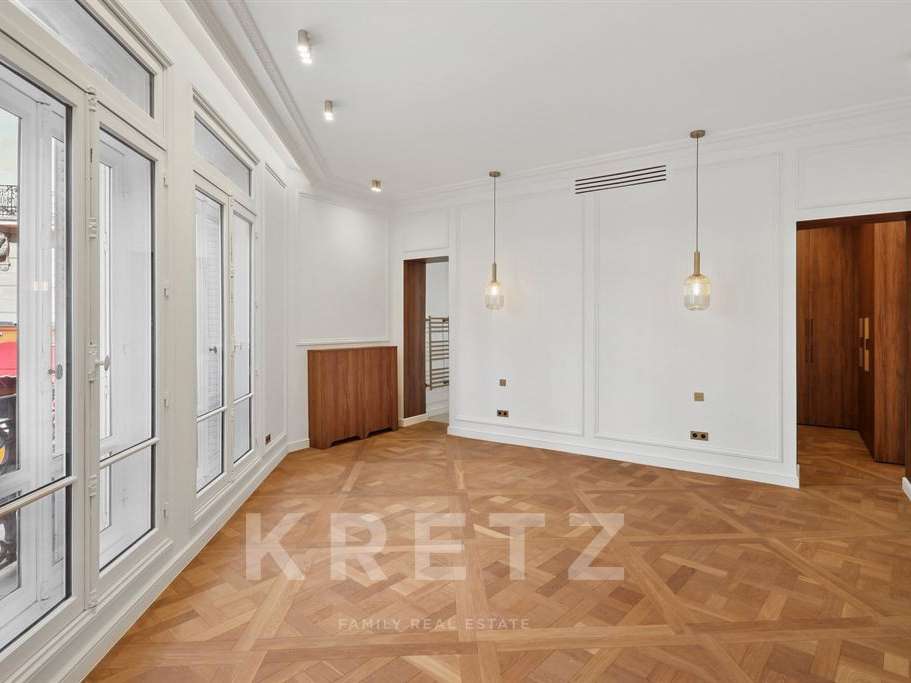 Apartment Paris 8e