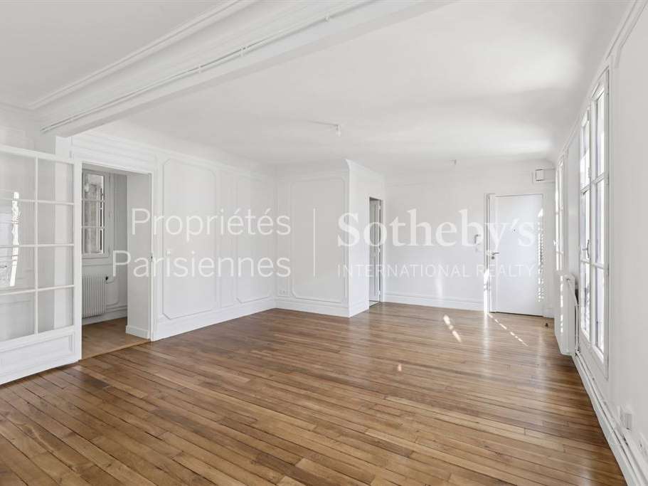 Apartment Paris 8e