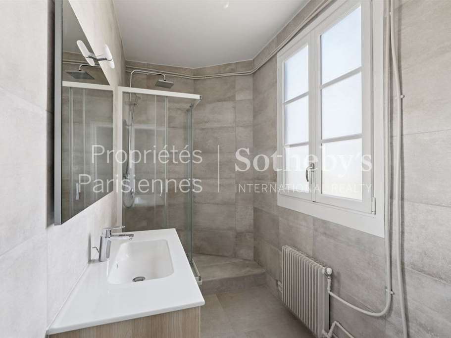 Apartment Paris 8e