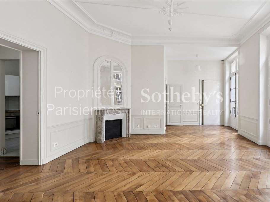 Apartment Paris 8e