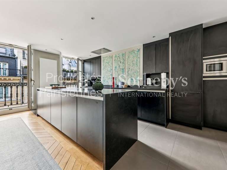 Apartment Paris 8e - 3 bedrooms - 150m²