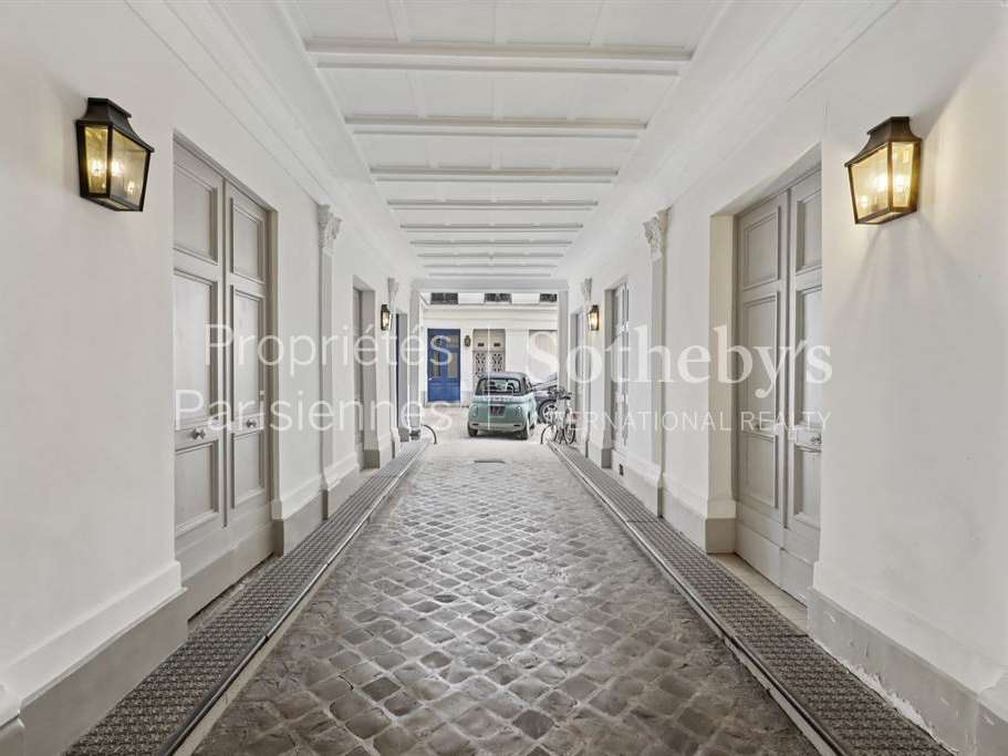 Apartment Paris 8e