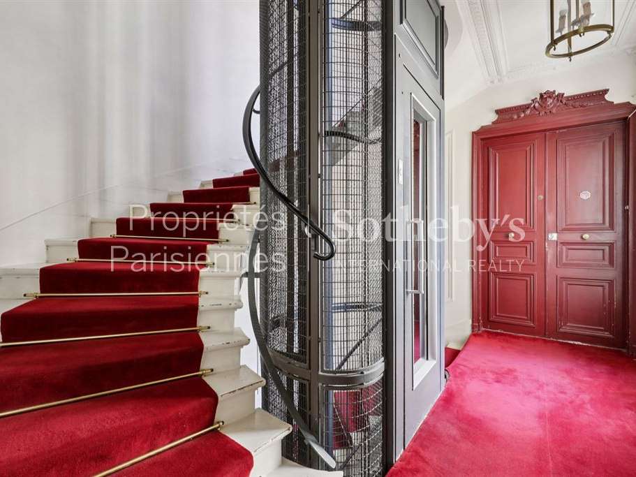 Apartment Paris 8e