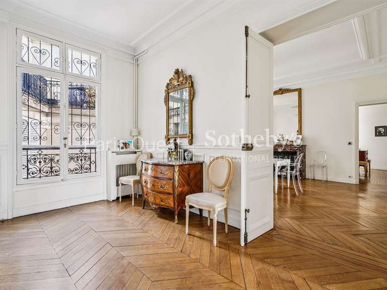 Appartement Paris 8e - 3 chambres - 175m²