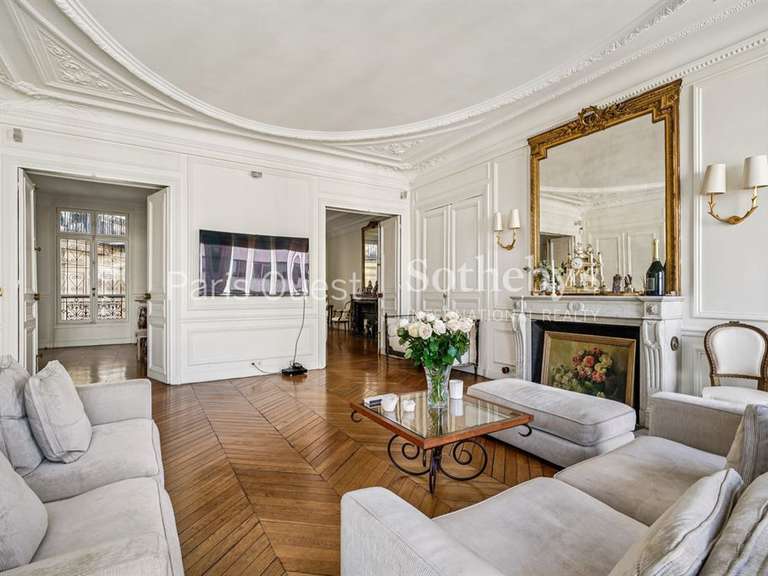 Appartement Paris 8e - 3 chambres - 175m²