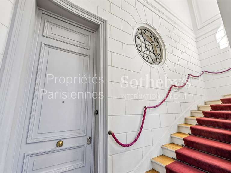 Appartement Paris 8e - 3 chambres - 155m²