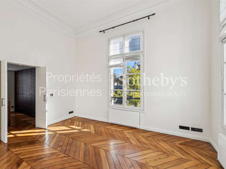 Appartement Paris 8e - 3 chambres - 155m²