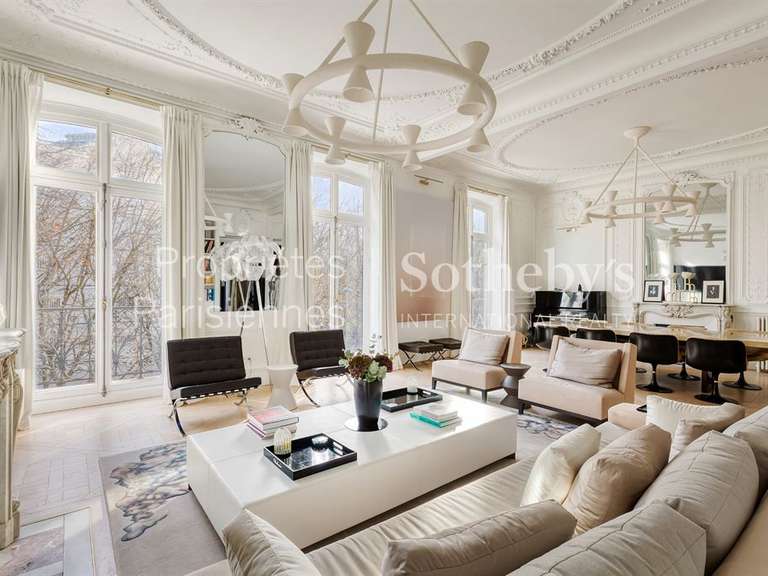 Apartment Paris 8e - 3 bedrooms - 216m²