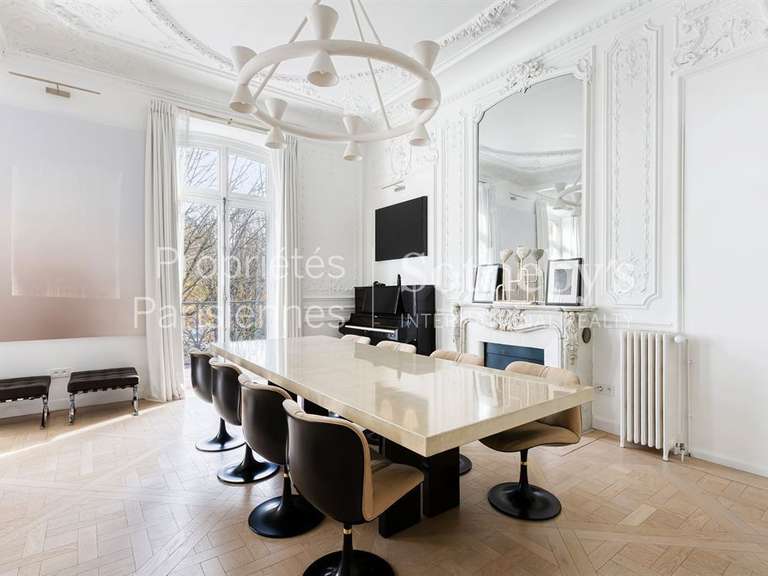 Apartment Paris 8e - 3 bedrooms - 216m²