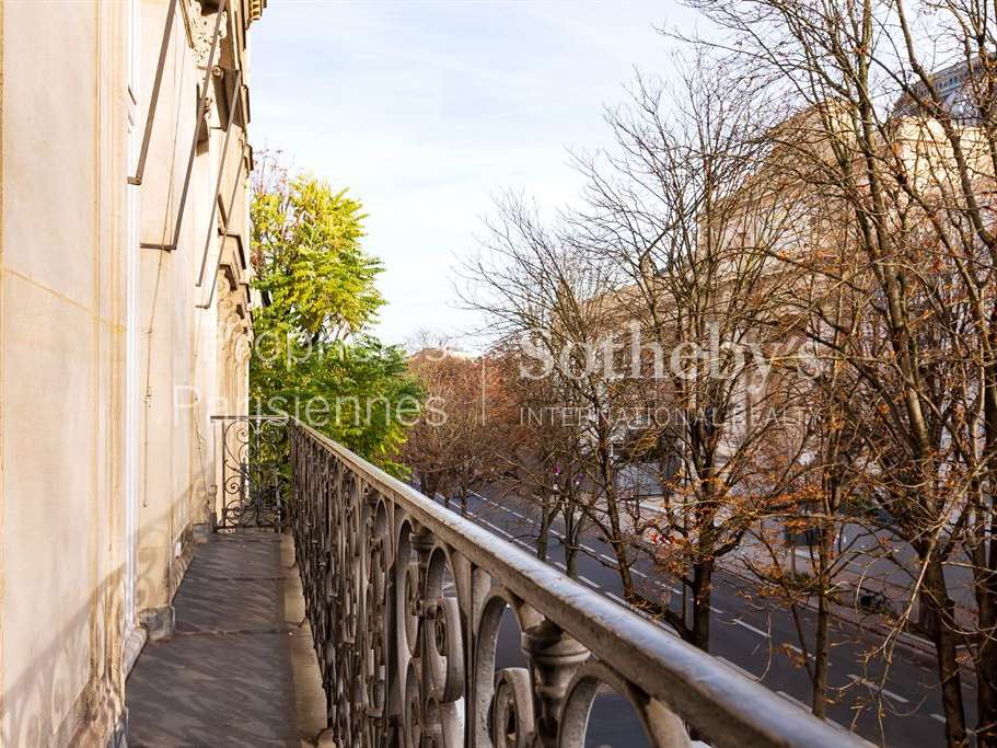 Apartment Paris 8e