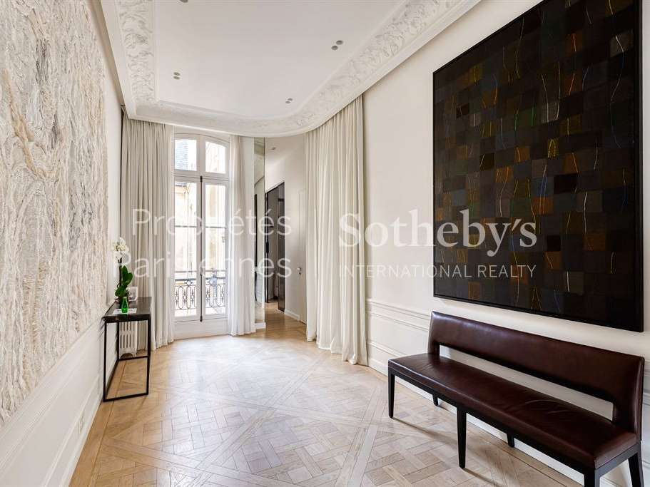 Apartment Paris 8e