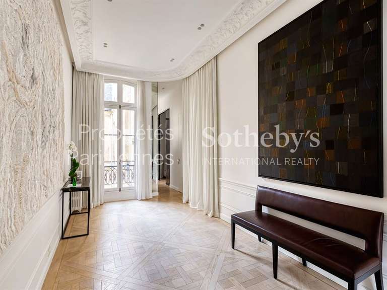 Apartment Paris 8e - 3 bedrooms - 216m²