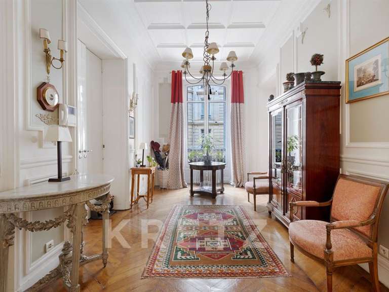Appartement Paris 8e - 4 chambres - 227m²